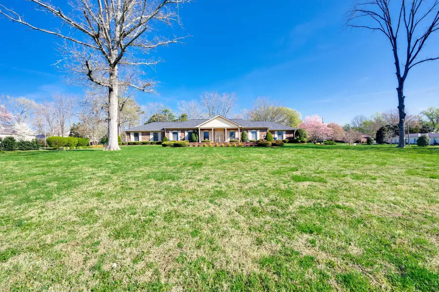 5314 Meadowlake Rd, Brentwood, TN 37027 - #2