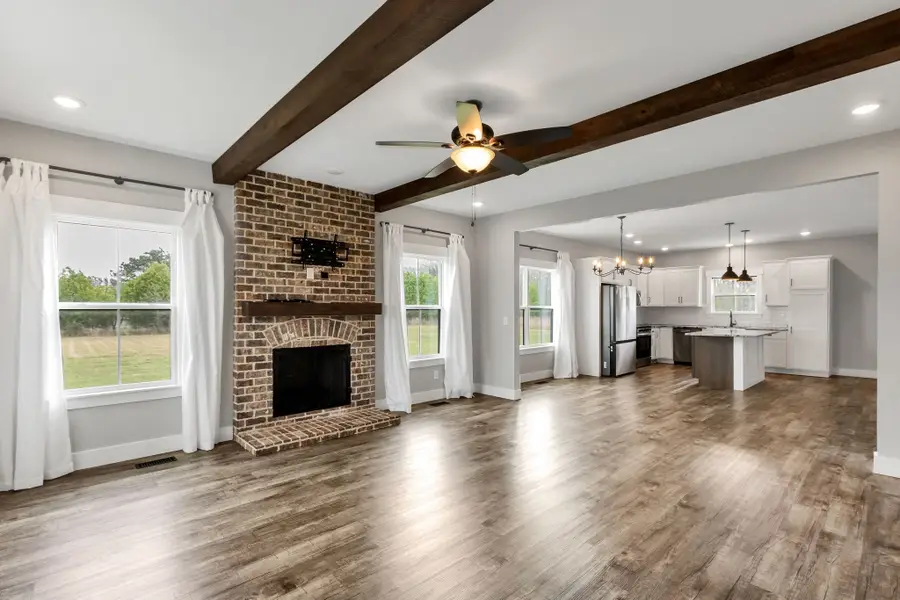 210 Deer Creek Ln, Tullahoma, TN 37388 - #3