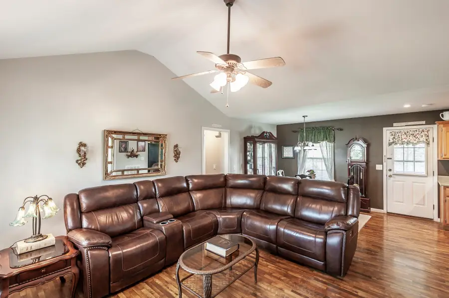 2342 Old Greenbrier Pike, Greenbrier, TN 37073 - #2