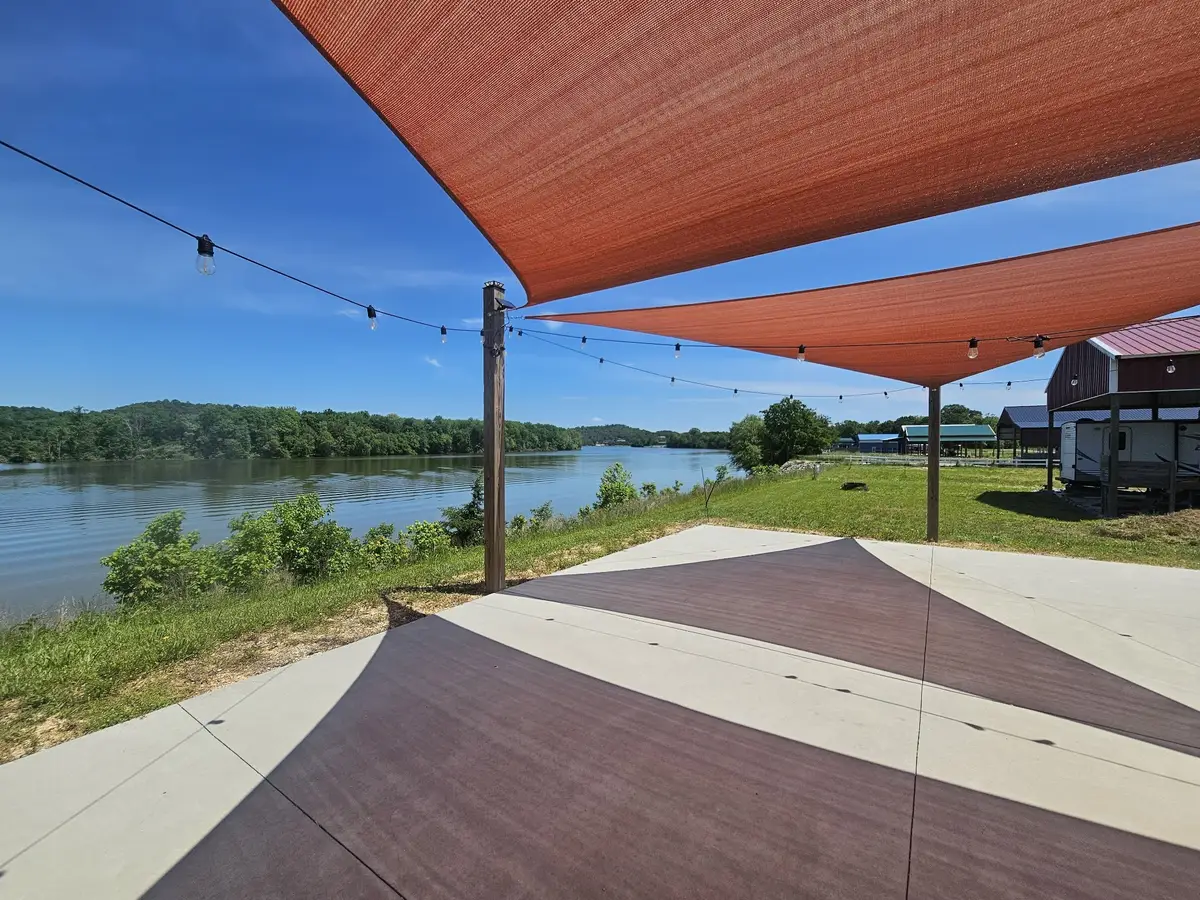 2607 Hardin Bottom River Rd, Clifton, TN 38425 - #1