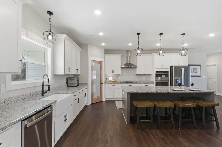 454 Gum Branch Rd, Burns, TN 37029 - #2