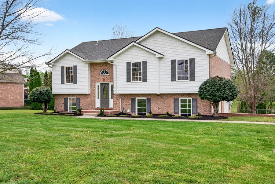 1300 Bluebonnet Dr, Clarksville, TN 37042 - #2