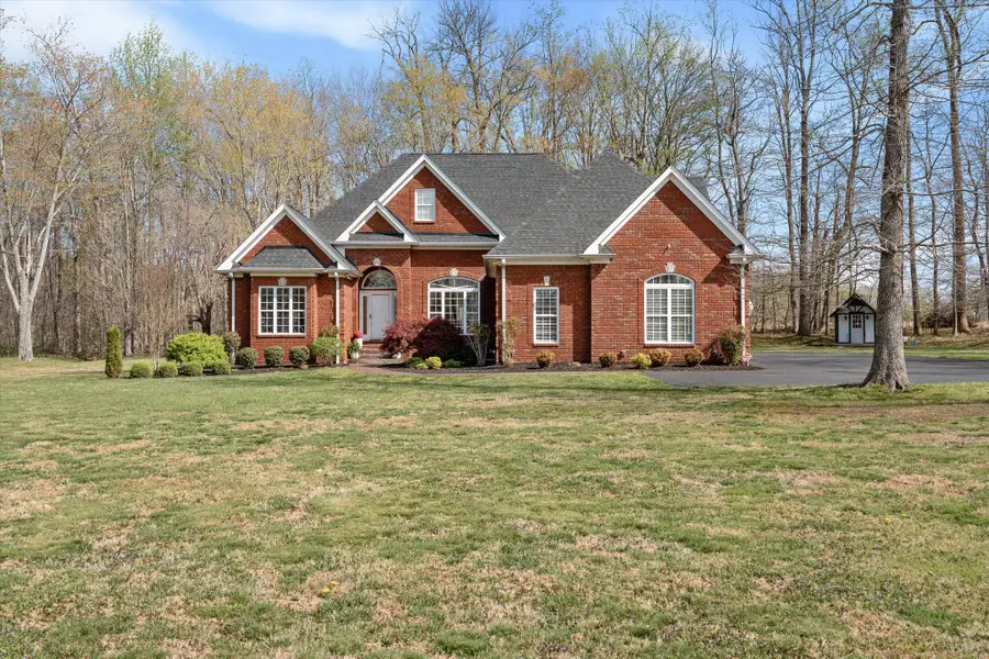 315 Froedge Dr, Lafayette, TN 37083 - #2