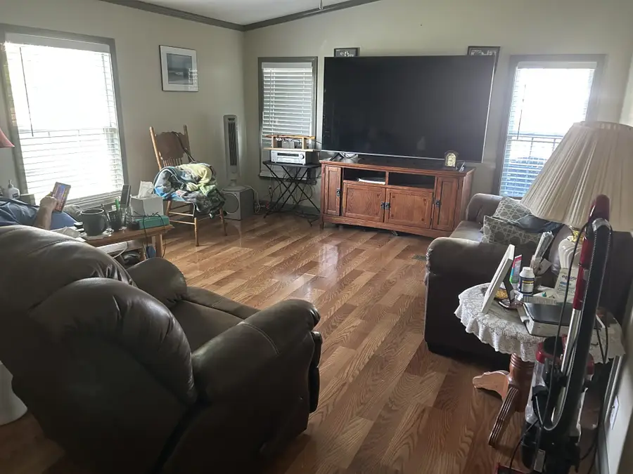 5343 King Robert Ln, Westmoreland, TN 37186 - #2