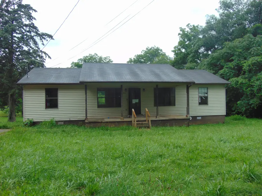 211 Wilson St, Winchester, TN 37398 - #2