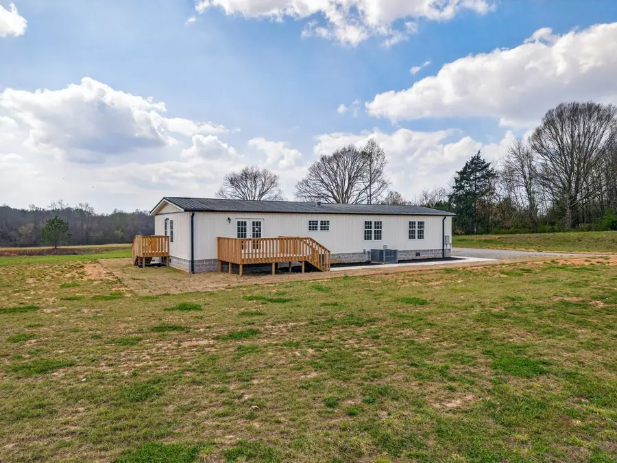 560 Old Huntsville Rd, Fayetteville, TN 37334 - #3
