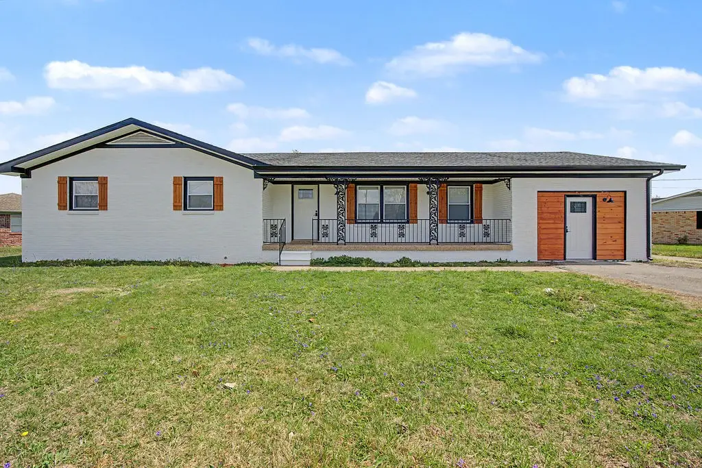 7004 Forest Park Blvd, Hopkinsville, KY 42240 - #1