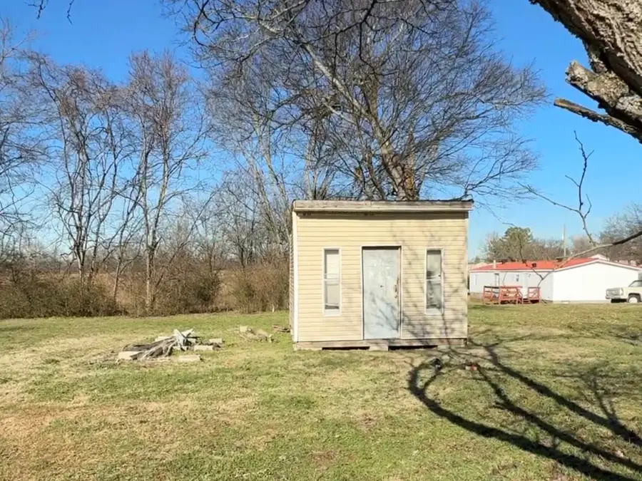 698 Demoss St, Gallatin, TN 37066 - #3