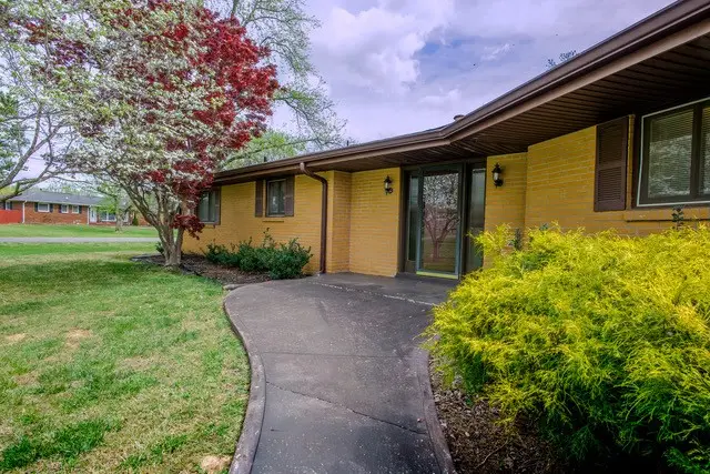 1213 Mayes Dr, Greenbrier, TN 37073 - #2