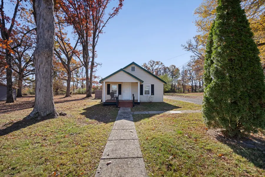 420 E Monroe St, Tullahoma, TN 37388 - #2