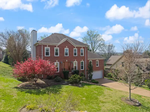 7444 River Bend Cir, Nashville, TN 37221