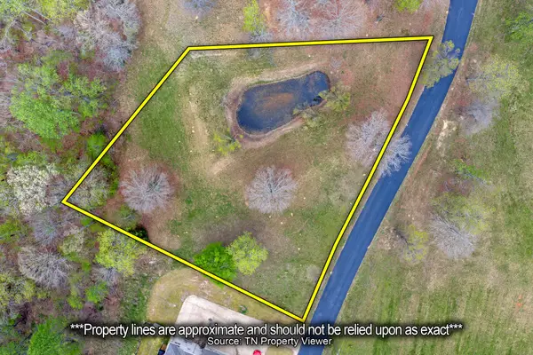 272 Rivers Edge Dr, Bath Springs, TN 38311