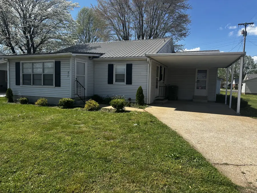 813 N Military Ave, Lawrenceburg, TN 38464 - #3