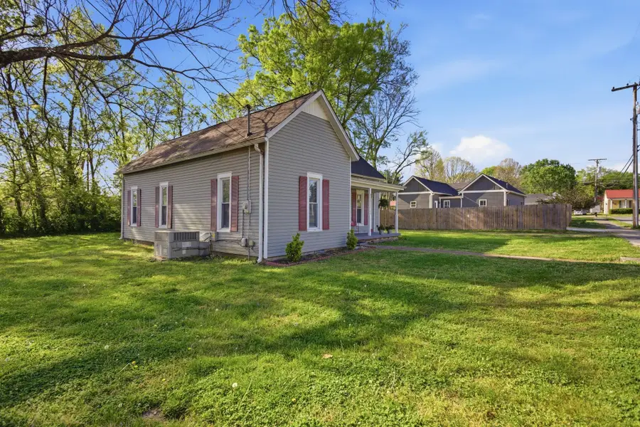 102 South Locust Street, Mount Pleasant, TN 38474 - #2