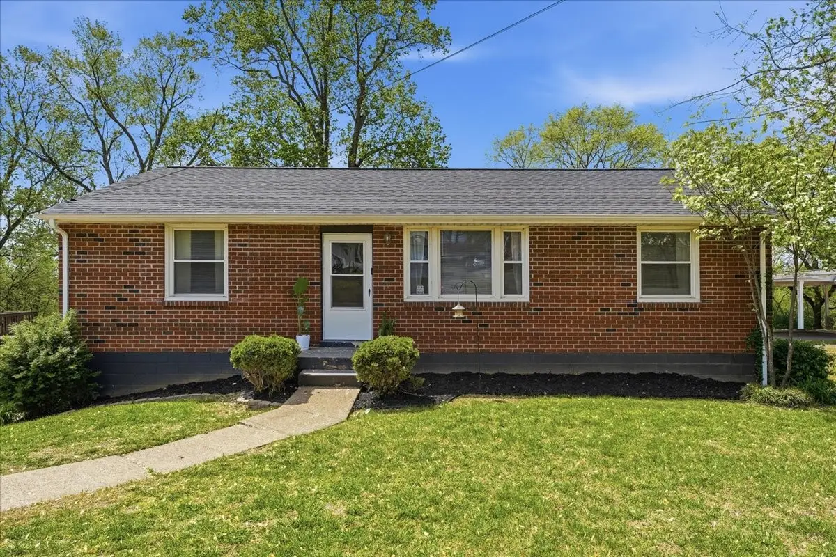 250 Bonnacroft Dr, Hermitage, TN 37076 - #1