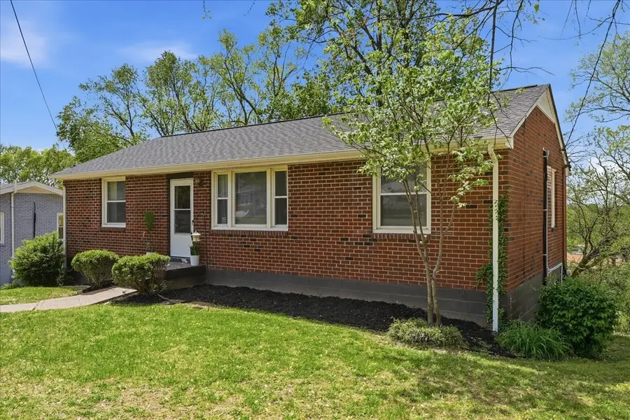 250 Bonnacroft Dr, Hermitage, TN 37076 - #2