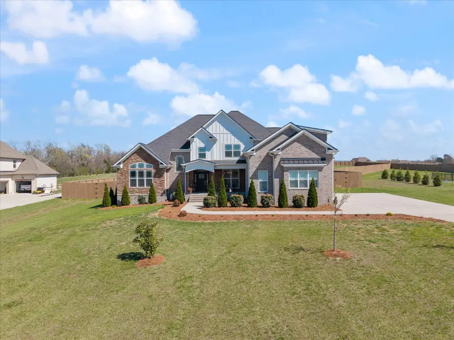 2507 Tom Austin Hwy, Greenbrier, TN 37073 - #2