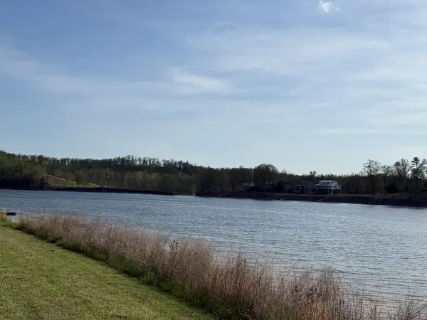 1781 Hardin Bottom River Rd, Clifton, TN 38425