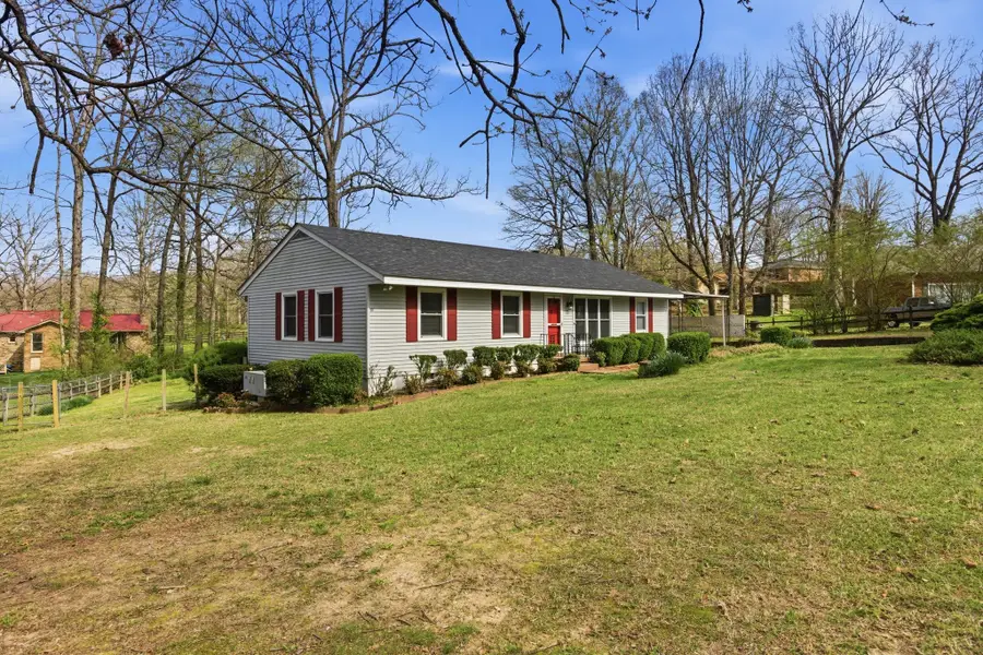 105 Shady Hill Rd, Dickson, TN 37055 - #2