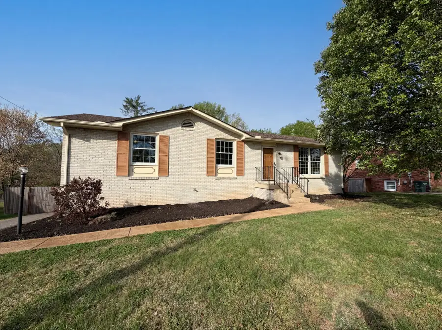 680 Atlanta Dr, Hermitage, TN 37076 - #2