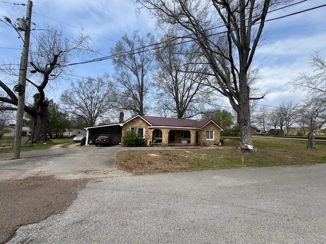 176 Buckner St, Parsons, TN 38363 - #2
