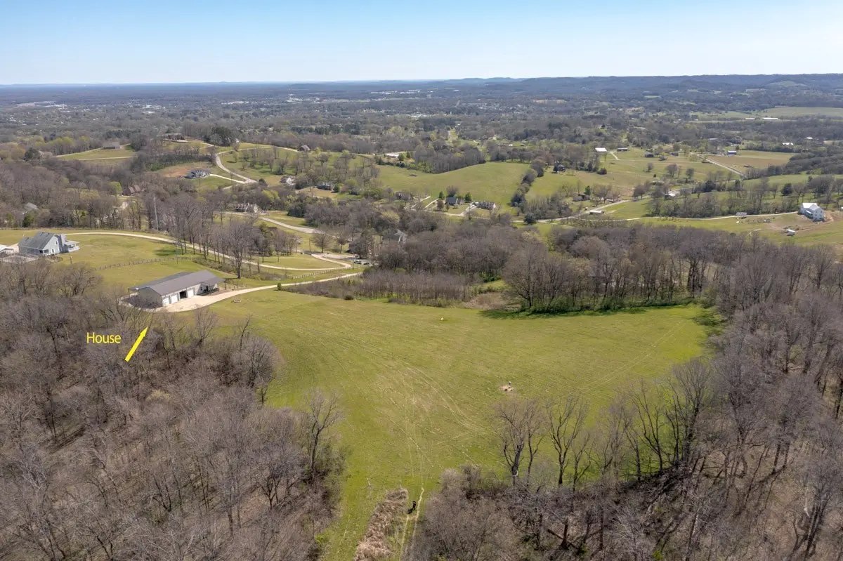 1690 Ramblewood Dr, Lewisburg, TN 37091 - #1