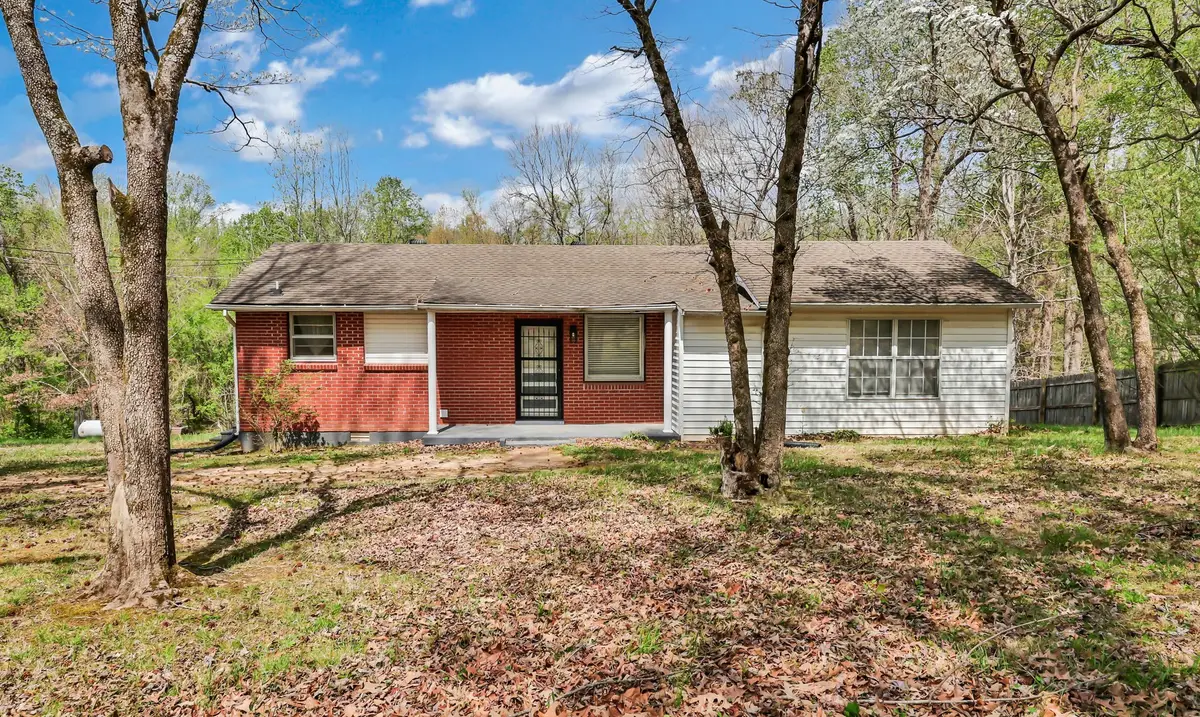 751 Hogan Rd, Clarksville, TN 37043 - #1