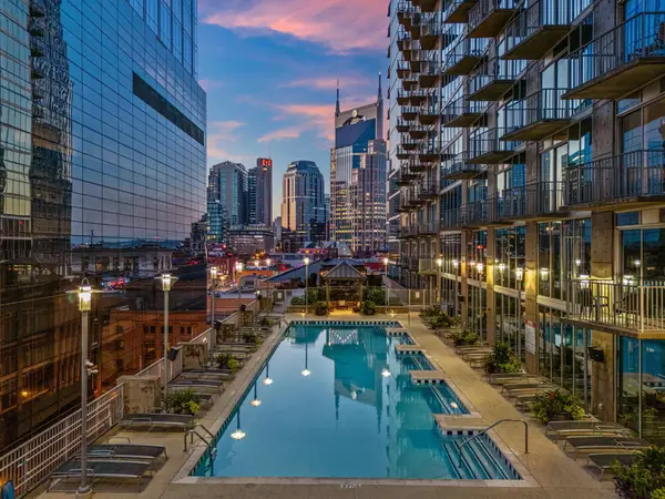 301 Demonbreun St #1120, Nashville, TN 37201