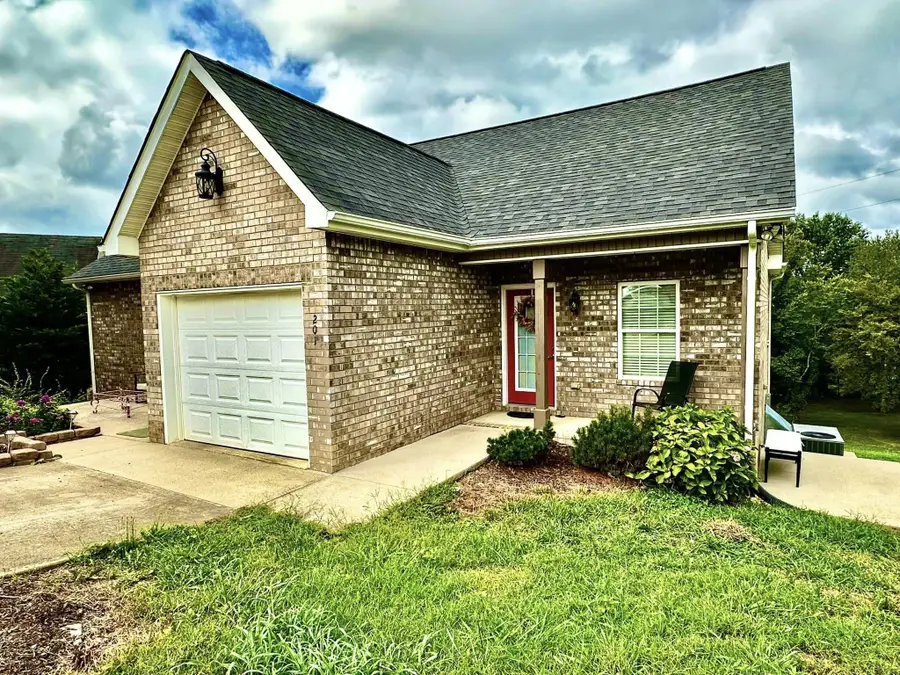 1605 S Cannon Blvd E #201, Shelbyville, TN 37160 - #2