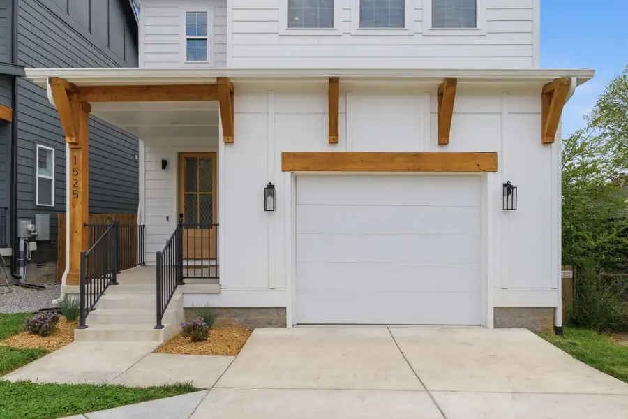 1525 Hayden Dr, Nashville, TN 37206 - #3