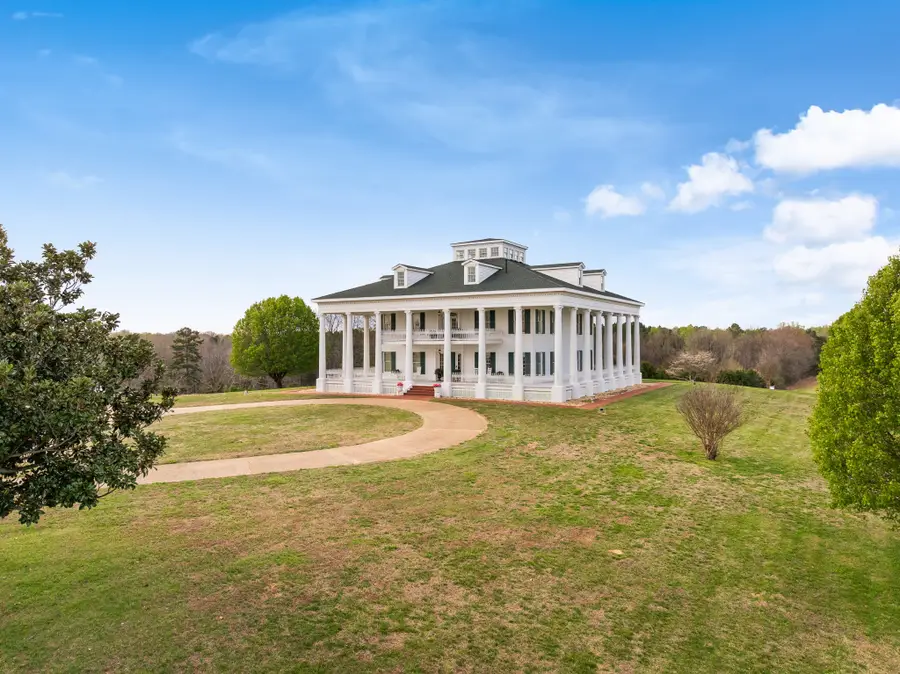 99 Posey Cir, Saint Joseph, TN 38481 - #2