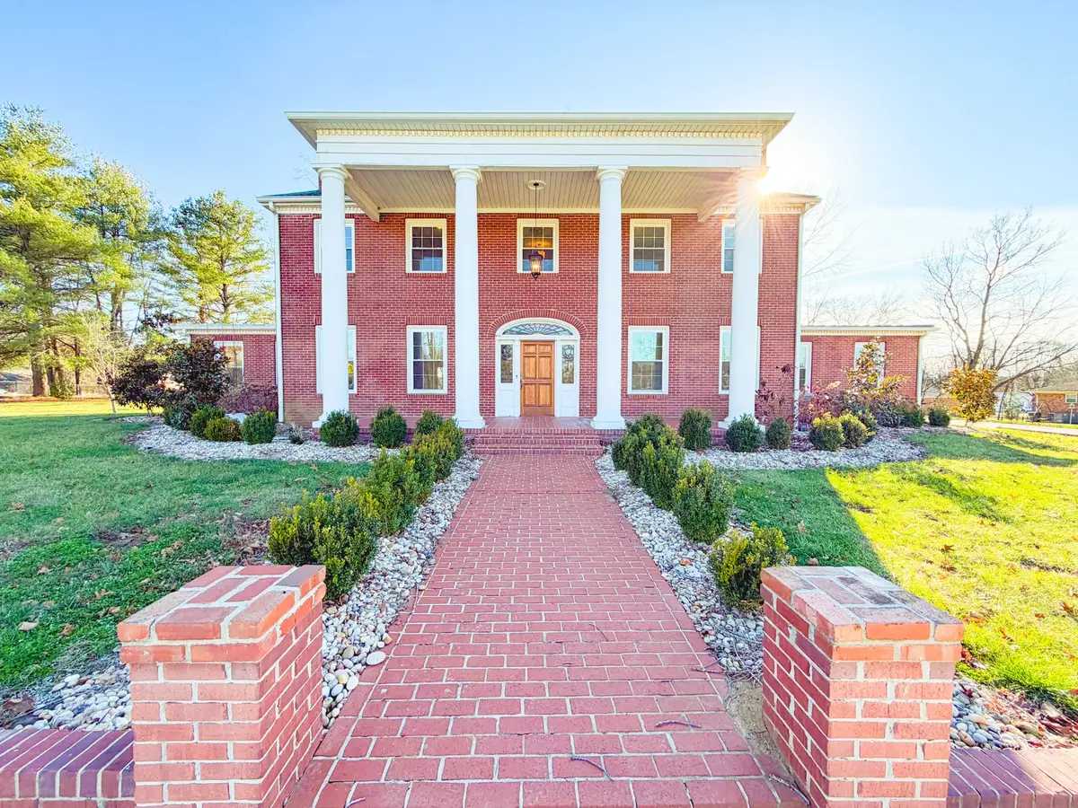 621 Hwy 64 E, Pulaski, TN 38478 - #1