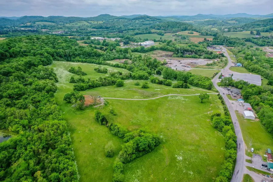 226 Jmz Dr, Gordonsville, TN 38563 - #3