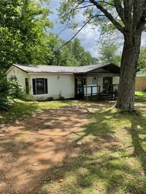 313 Simpson St, Lawrenceburg, TN 38464 - #1