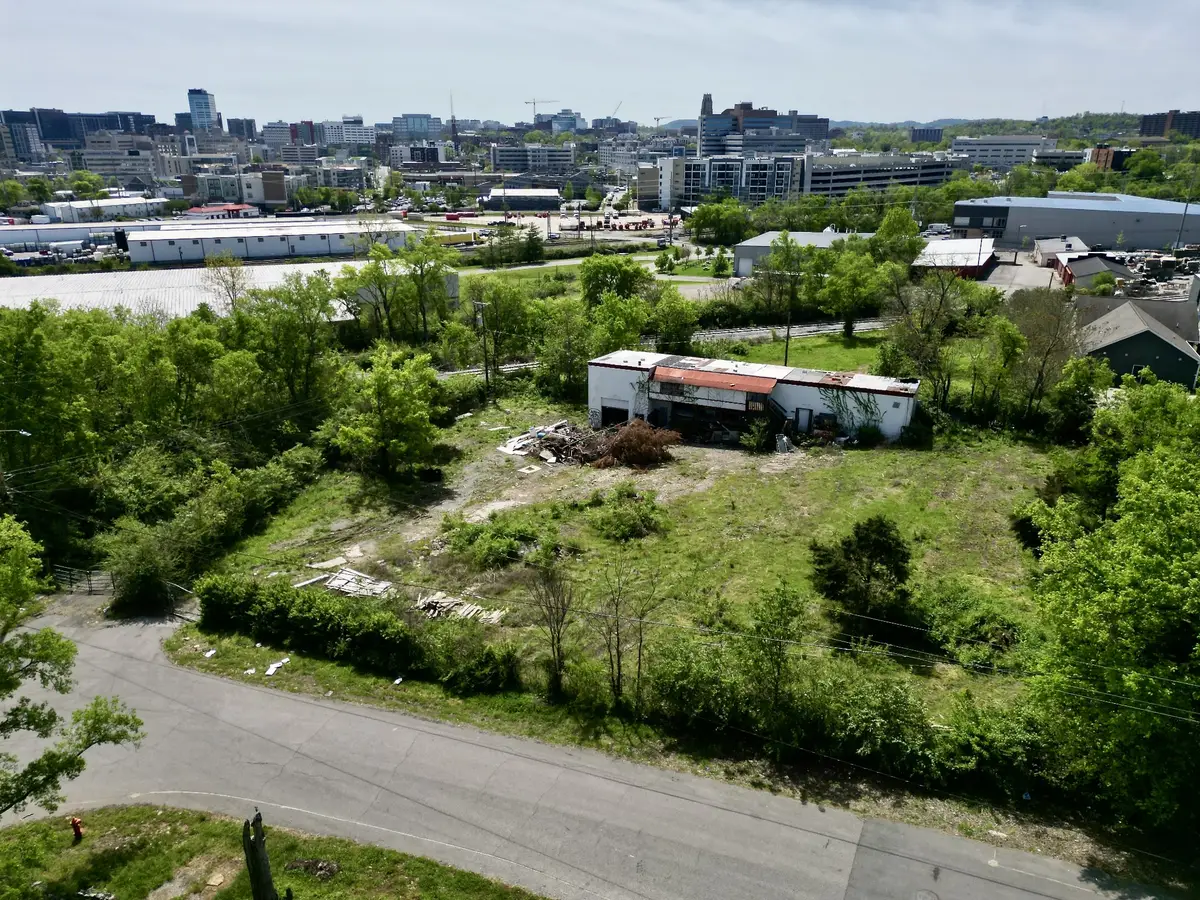 2305 Booker St, Nashville, TN 37208 - #1