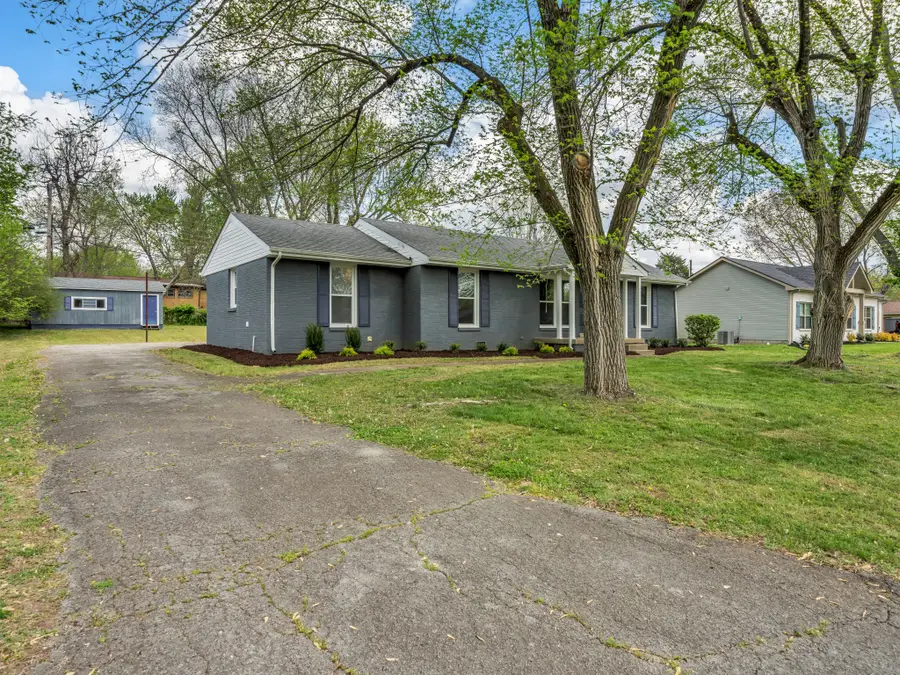 9 Donelson Dr, Clarksville, TN 37042 - #3