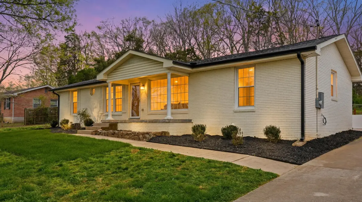 542 Moncrief Ave, Goodlettsville, TN 37072 - #1