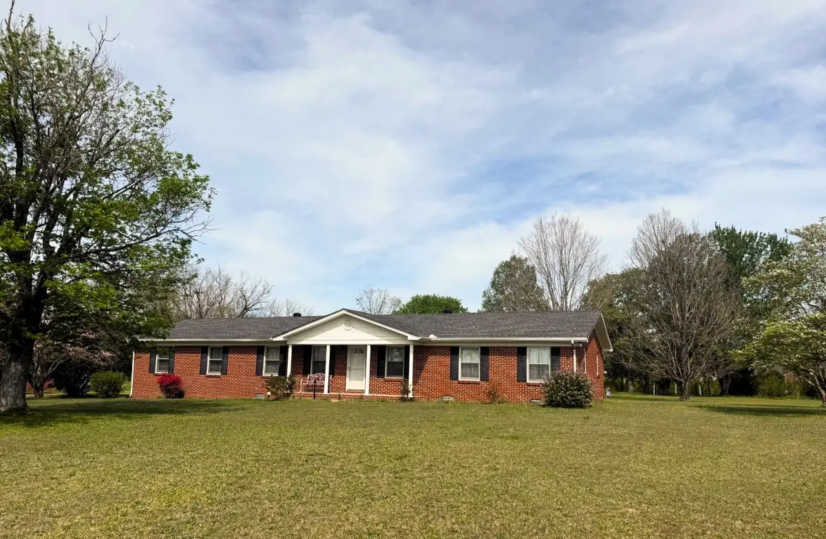 3912 Smithville Hwy, McMinnville, TN 37110 - #1