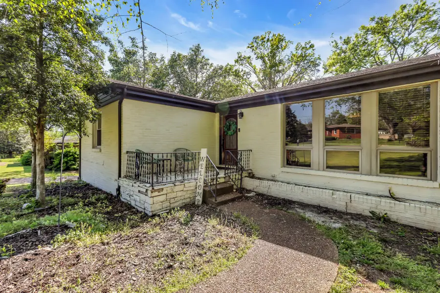 1116 Spencer Ave, Gallatin, TN 37066 - #2