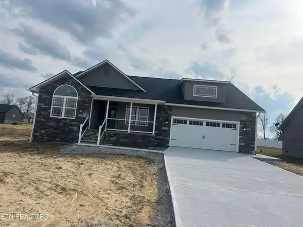 815 Colby Cir, Crossville, TN 38571