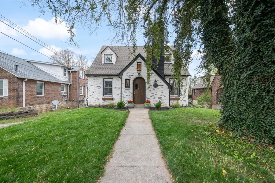 907 Myers Ave, Columbia, TN 38401 - #3