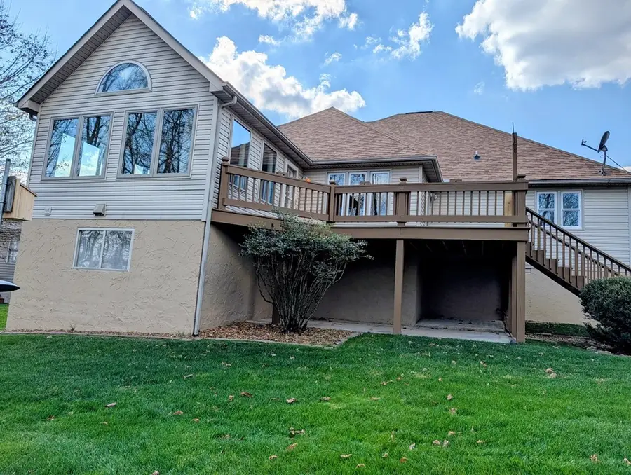 222 Amherst Ln, Crossville, TN 38558 - #3