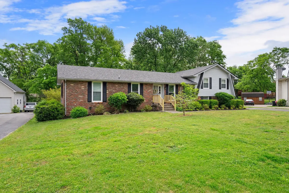 105 Paxton Ct, Hendersonville, TN 37075 - #1