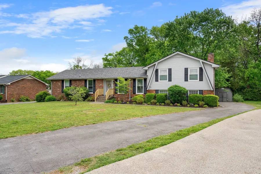 105 Paxton Ct, Hendersonville, TN 37075 - #2