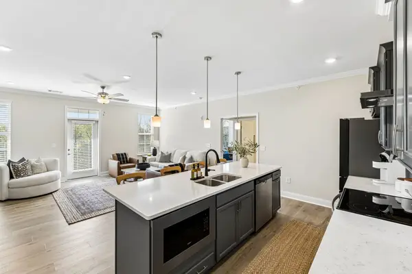 3220 Patcham Dr #204, Nolensville, TN 37135