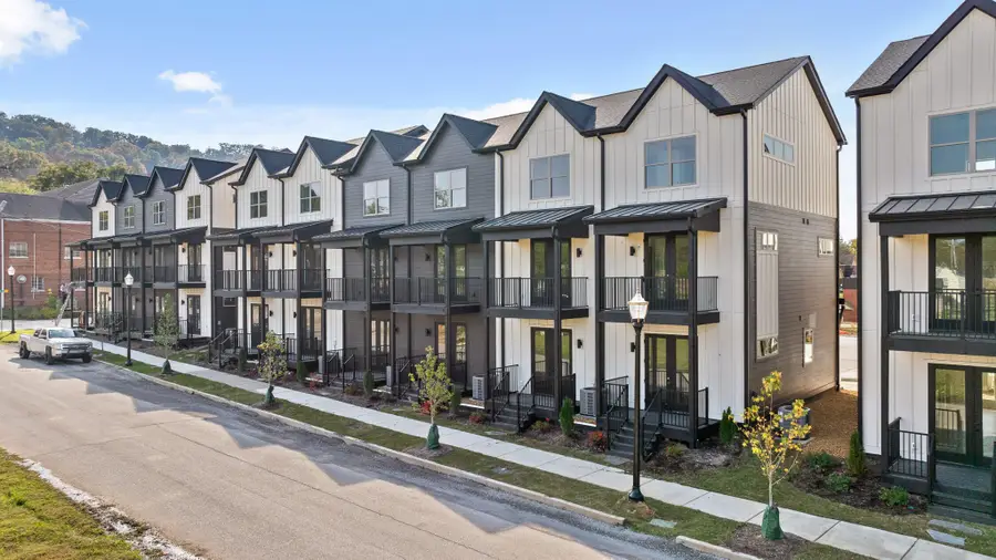 2506 E 18th Street, Chattanooga, TN 37404 - #2