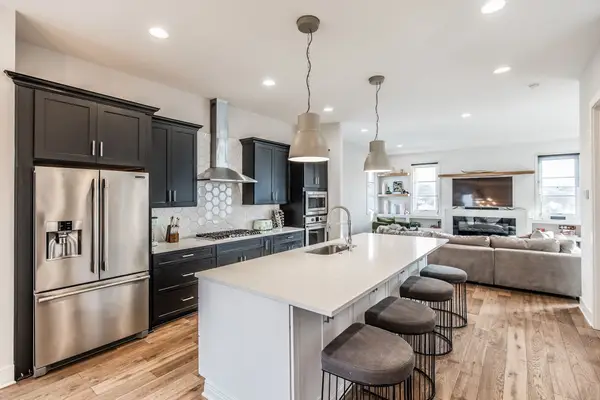 398 36th Ave N, Nashville, TN 37209