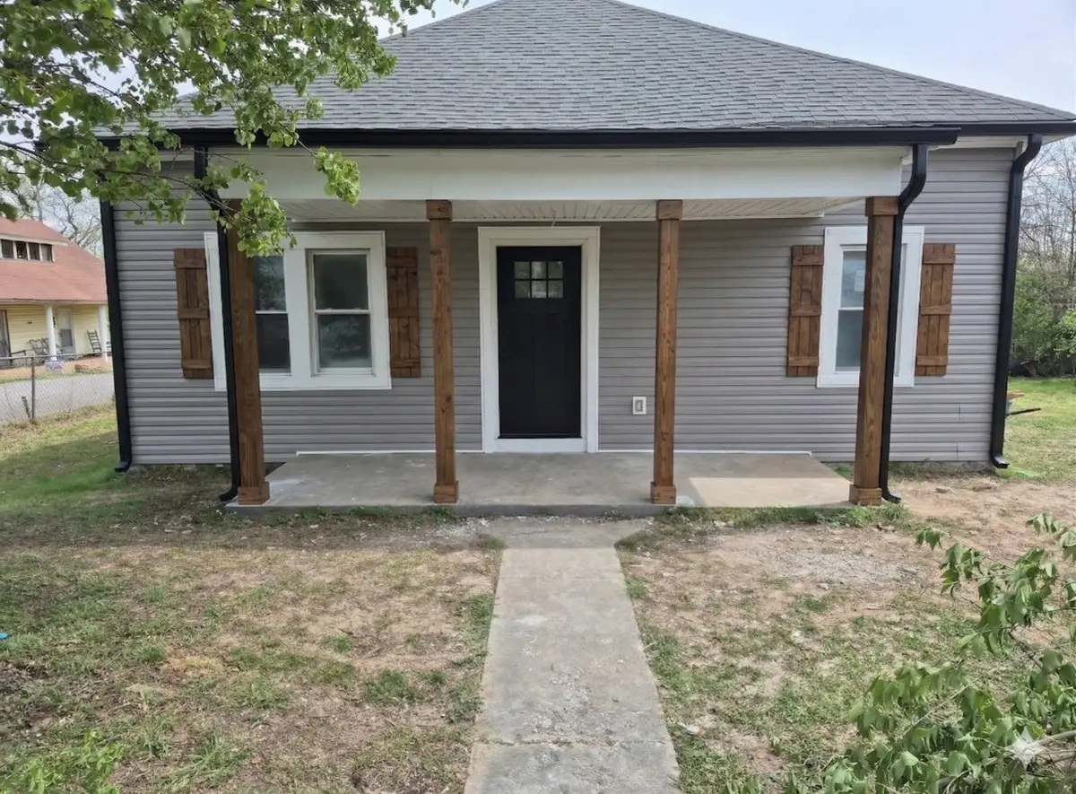 623 4th Ave N, Lewisburg, TN 37091 - #1