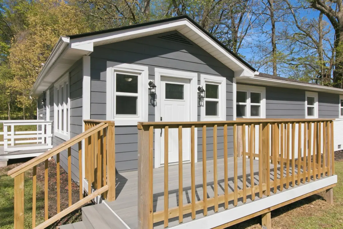 416 Powell St, Paris, TN 38242 - #1