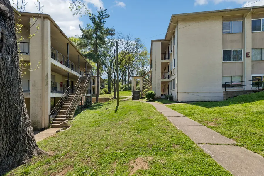 550 Harding Pl #E113, Nashville, TN 37211 - #2